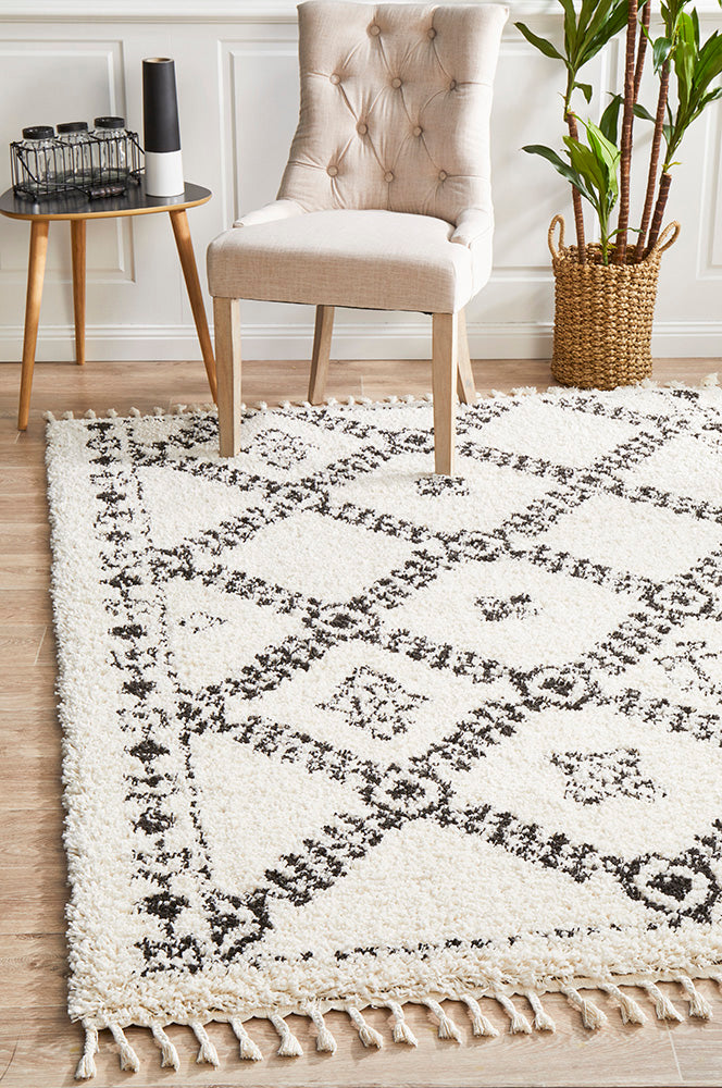 Saffron 33 White Rug