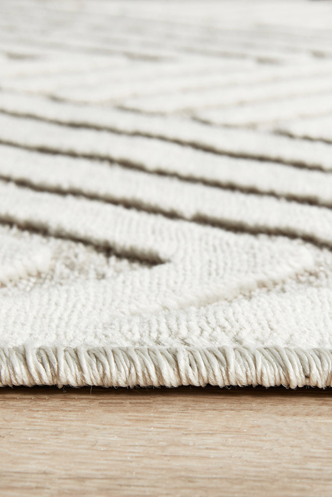 York Cindy  Natural White Runner Rug